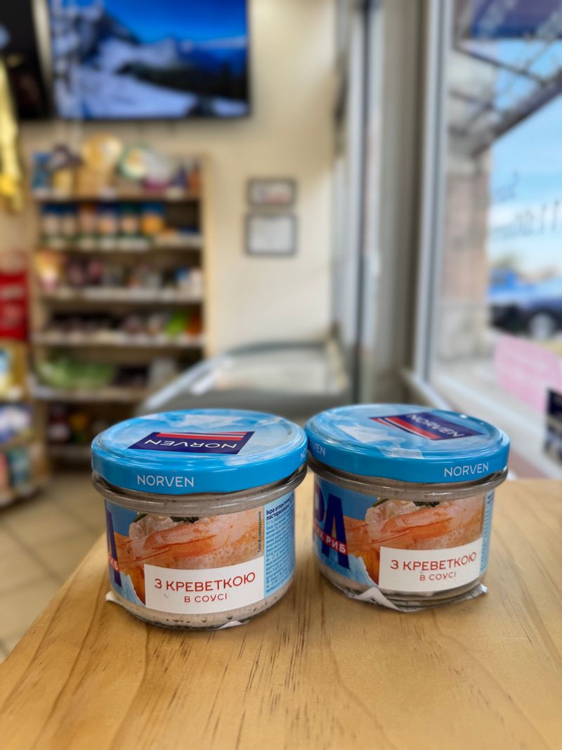 Atlantic fish caviar with shrimp in sauce "Norven"